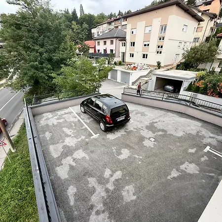 Jedra I Near Center & Station *