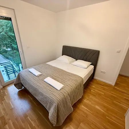 Jedra I Near Center & Station * Σαράγεβο