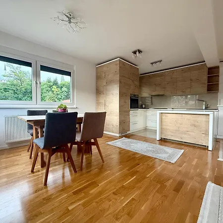 Jedra I Near Center & Station شقة سراييفو