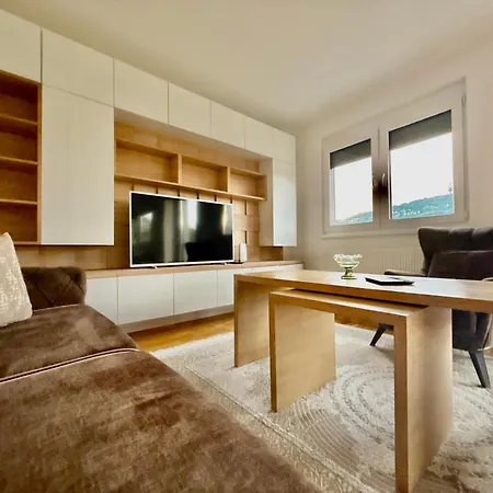 Διαμέρισμα Jedra I Near Center & Station *