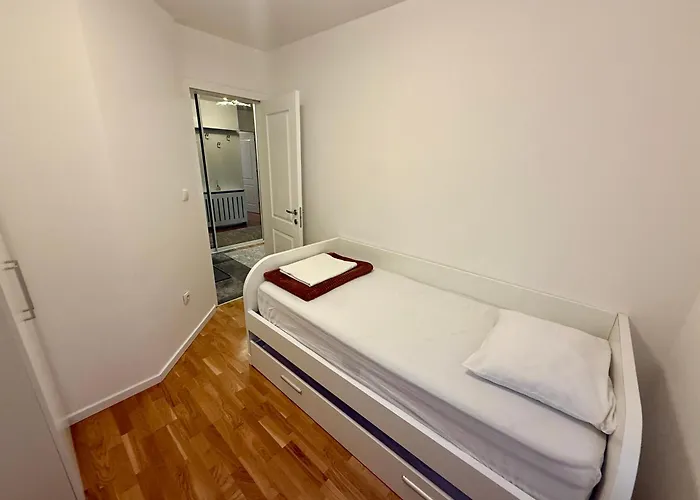 Jedra I Near Center & Station سراييفو