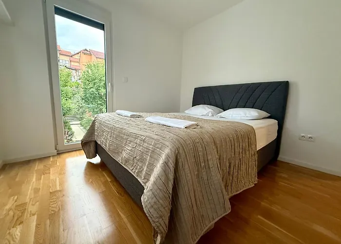 Jedra I Near Center & Station شقة سراييفو