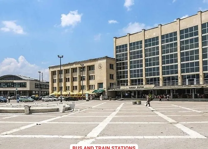 Jedra I Near Center & Station شقة